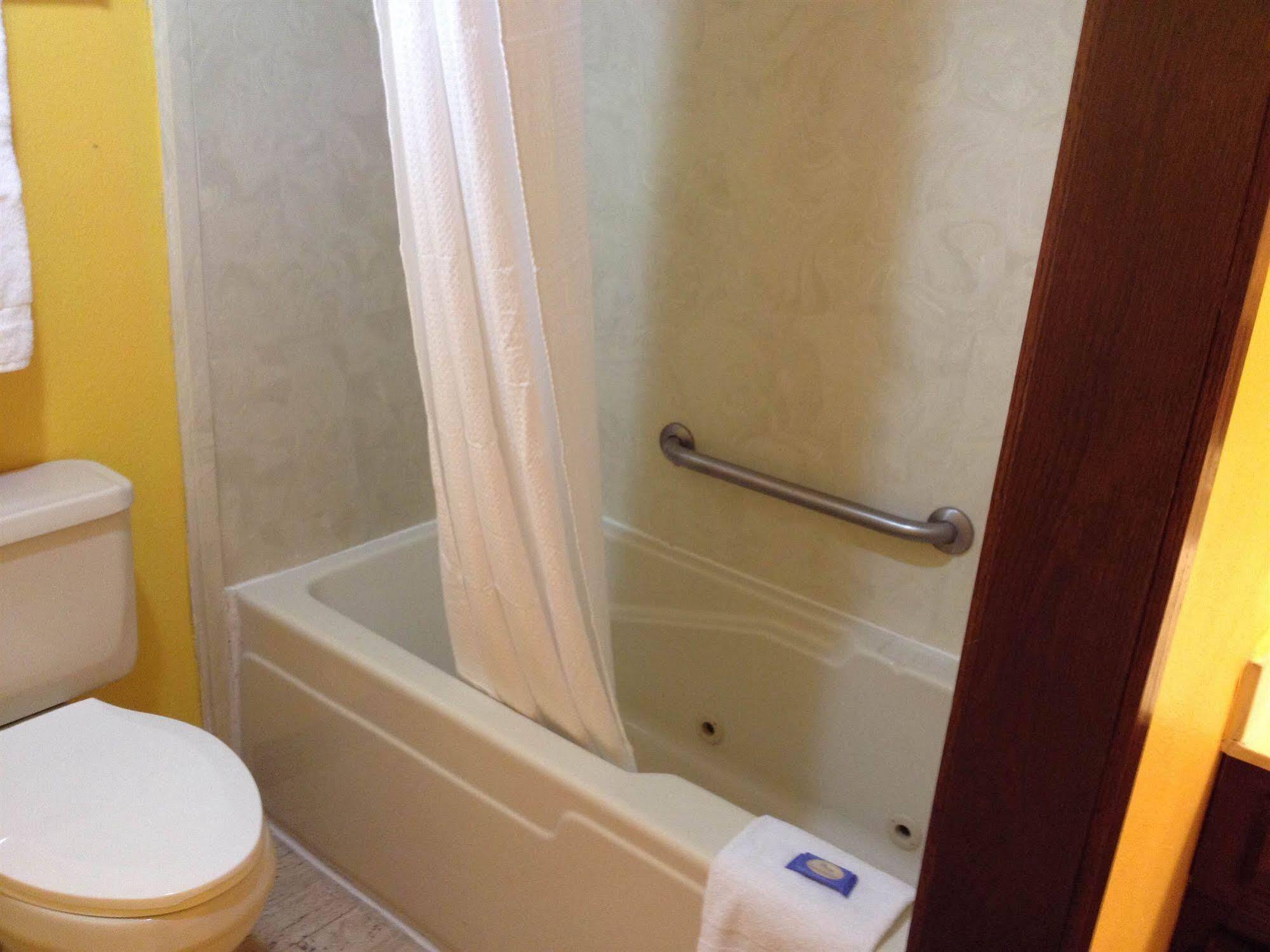 Red Roof Inn Monroe Zewnętrze zdjęcie